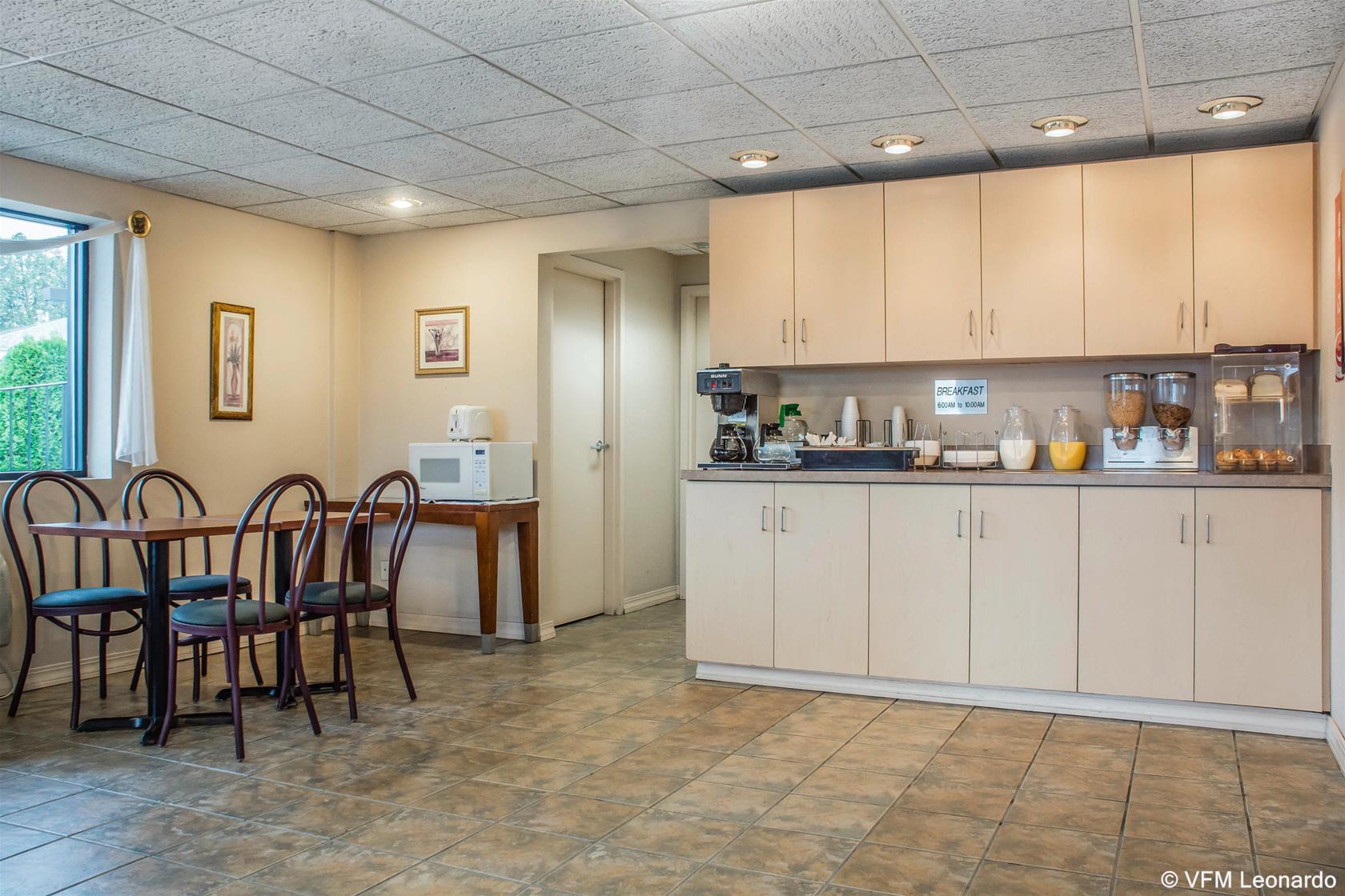 Econo Lodge Dewitt I-90 Екстер'єр фото