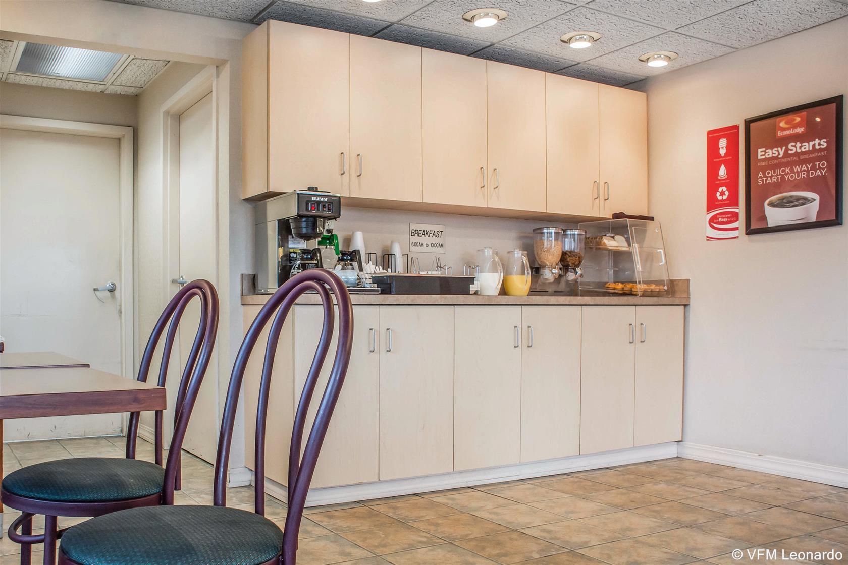 Econo Lodge Dewitt I-90 Екстер'єр фото
