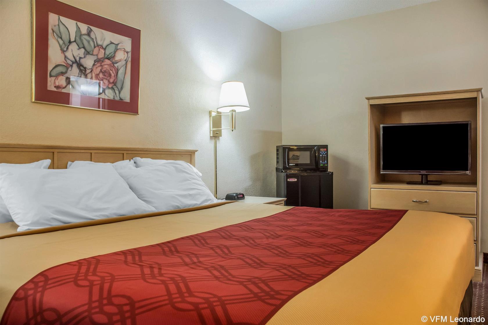 Econo Lodge Dewitt I-90 Екстер'єр фото